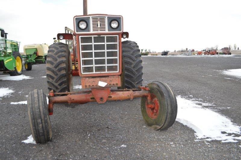 IH Hydro 100 tractor w/ 7,190 hrs, 2wd, 540/1,000 PTO, open station, 2.8-38