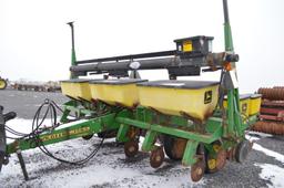 JD 1750 conservation 6 row planter, finger pickup, notill, dry fert w/ cros