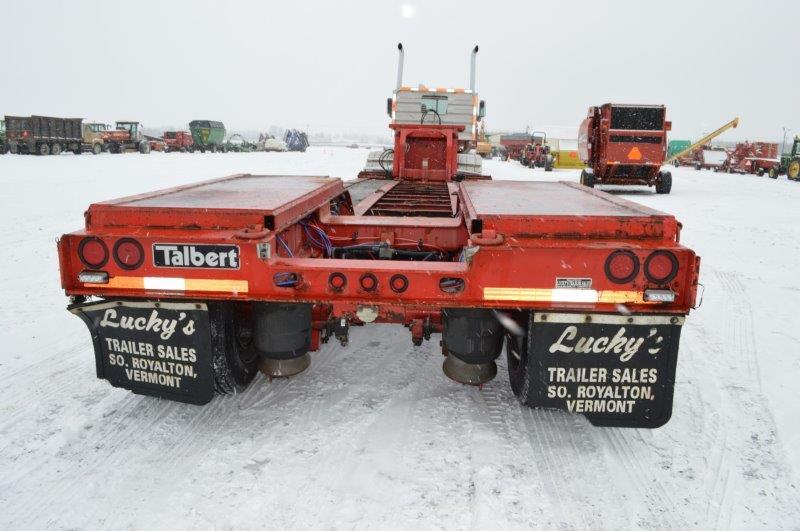 '00 Talbert 35 ton lowboy, w/ 22' well, air ride, hyd disconnect, new brake