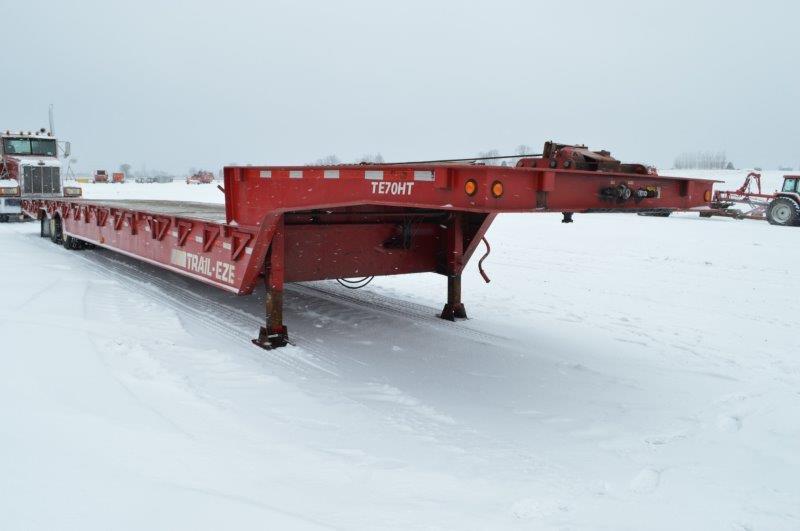 '05 Trail - EZD 35 ton, 45' equipment trailer, hyd winch, hyd beaver tail,