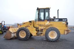 Cat 924F payloader w/ 90" material bucket, 20,732 hrs, 17.5-25 rubber