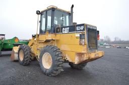 Cat 924F payloader w/ 90" material bucket, 20,732 hrs, 17.5-25 rubber