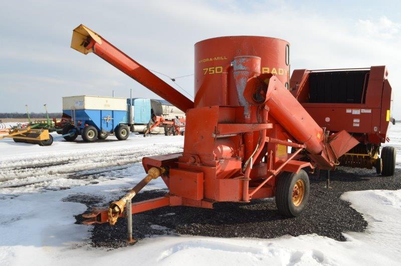 Brady 750 grinder mixer w/ hyd. controls