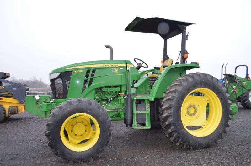 '14 JD 6105D tractor w/ 1,724 hrs, 4wd, 3 remotes,  9 speed w/ left hand re