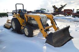 Cub Cadet 8354 SS tractor w/ 640 quick attach loader , 4wd, shuttle shift,