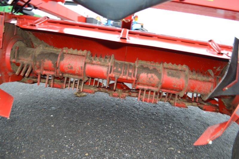 '18 NH H7320 discbine w/ flail conditioners (only used on 100 acres since n