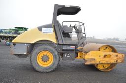 '11 Volvo SD70D vibrating roller w/ 2,082 hrs, (Works and runs great!)