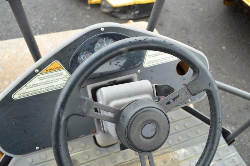 '11 Volvo SD70D vibrating roller w/ 2,082 hrs, (Works and runs great!)