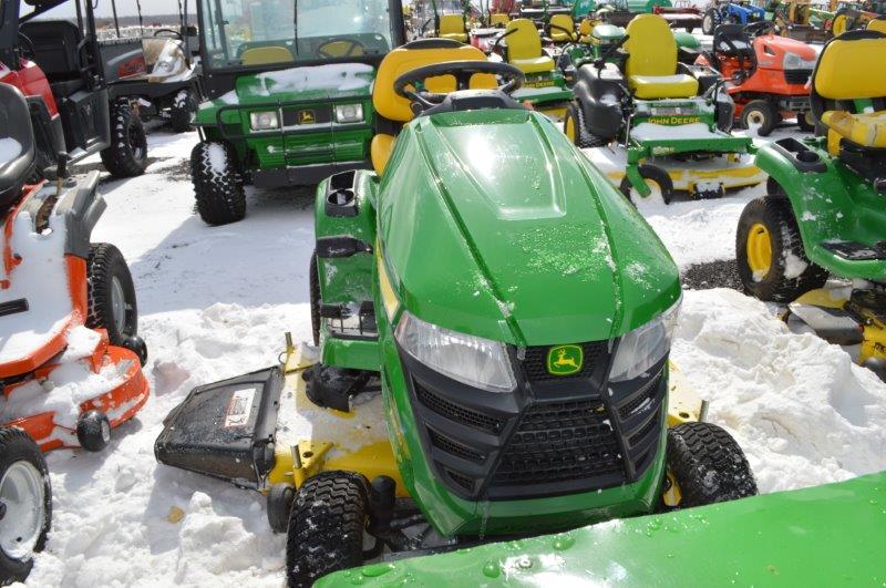 '17 JD X350 lawn mower w/ Accel Deep 48" deck, 64 hrs (Like New!)