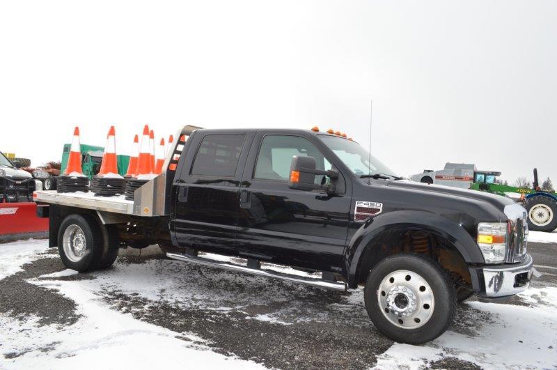 '08 Ford F450 pickup w/ 4wd, Cummins motor, 135,046 miles  automatic, 4 doo