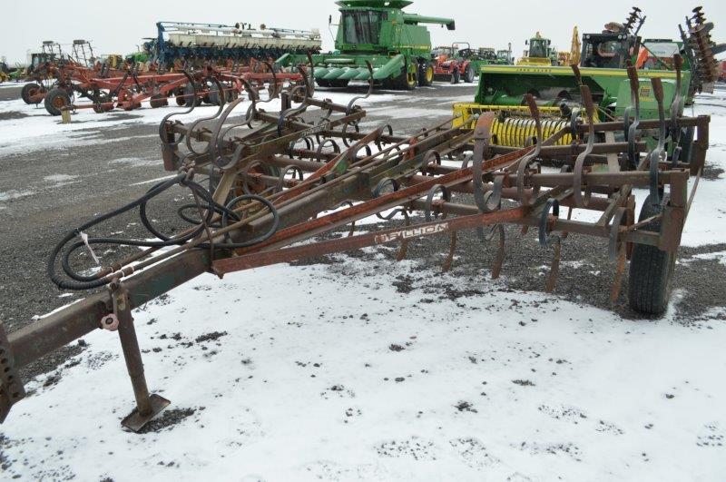 Brillion field cultivator 16'