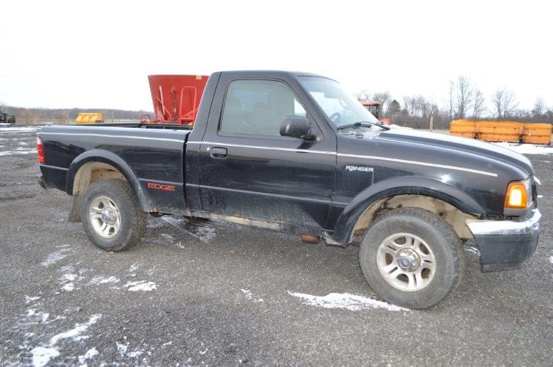 '03 Ford Ranger pickup, 144,665 miles, 5 speed manual trans, 2wd, 3.0 litre