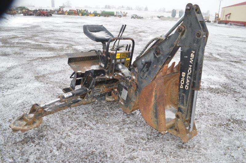 NH B104 backhoe attachment skidloader w/ 2' bucket & 18" bucket