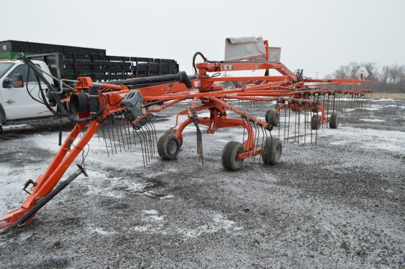 Kuhn GA 9032 Double rake, 25' raking width