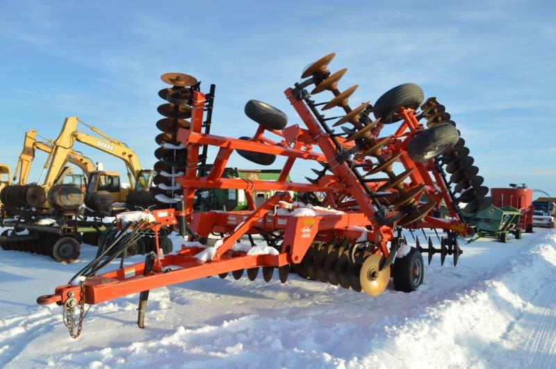 '14 Krause 8210 30' Rock flex disc w/ packer hitch and hyd, (nice)