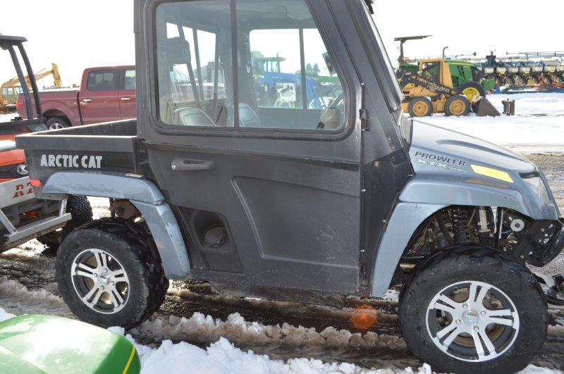 '10 Artic Proweller XTX 700 UTV, 933 hrs, 4wd, bed, snowplow, gas