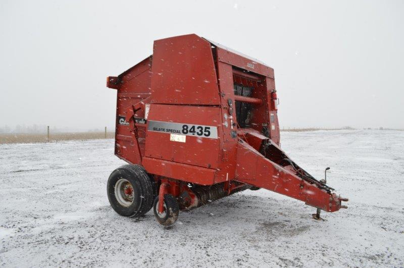 8435 Case IH Silage special round baler, string tie