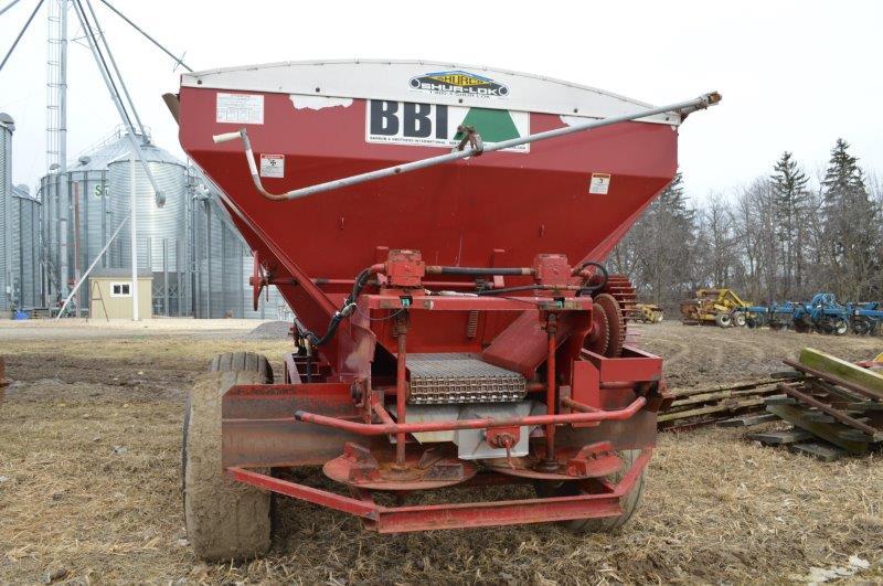 '13 BBI 10 ton fert spreader, 18' web, elec spinner speed, shur-lock tarp