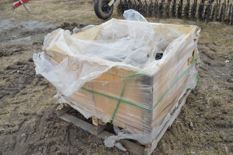 pallet of new Yetter disc