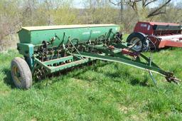 JD FB-B 10' grain drill w/ grass boxes, 17 run, 7" spacing