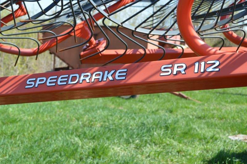 Kuhn Speedrake SR112 12 wheel rake
