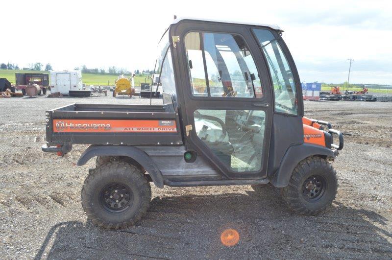 Husquvarna HUV 4421D w/ 630 hrs, AWD, winch, power dump, diesel, hitch, cab, heat