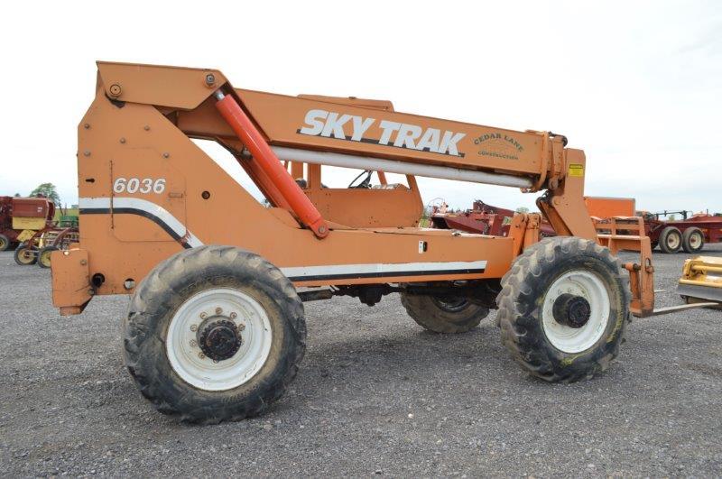 Skytrak 6036 telehandler w/ 6,865 hrs, 4wd, 4w steer,13.00-24 TG tires, 6000# lift w/36' reach