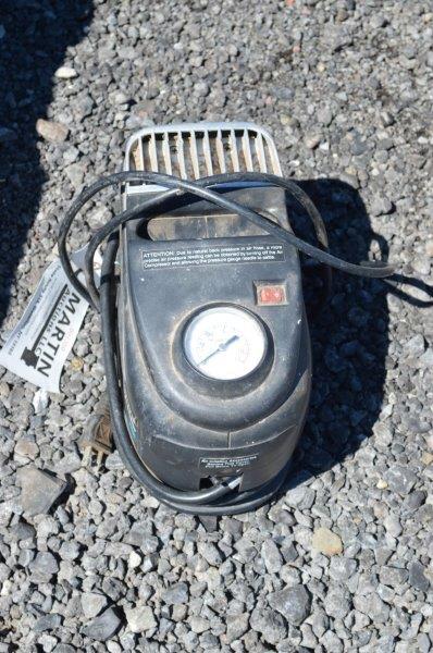 Craftsman 120 watt air compressor/ inflator