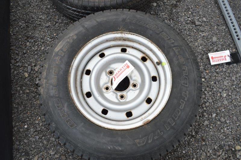 235/70R16 tire on rim