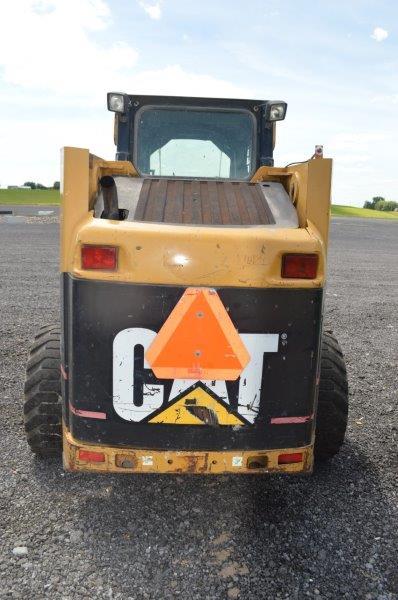 CAT 246B skidloader w/ cab w/ windshield wiper, 4,575 hrs, 12x16.5 tubeless tires, owners manual in