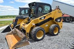 CAT 256C skidloader w/ 4,215 hrs, 2 speed, aux hyd, quick attach, 12/16.5 Rubber , Selling w/ 80" bu