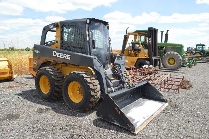 JD 318D skidloader w/ 1,847 hrs, cab w/ AC/heat, 14.17-5NHS tires, serial# 1T0318DALA0187596