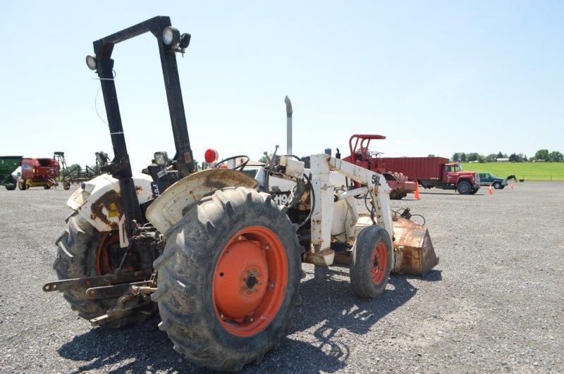 '85 Case 1194 w/ Case 54L loader w/ 6' bucket & 8' snow blade, 1,484 hrs, open station, 540 pto, 3pt