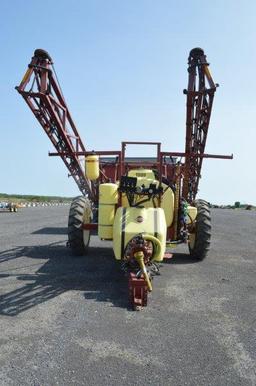 Hardi Navigator 1000 sprayer w/ 90' booms, rinse tank, Foam markers, 13.6-38 tires (controlls in off