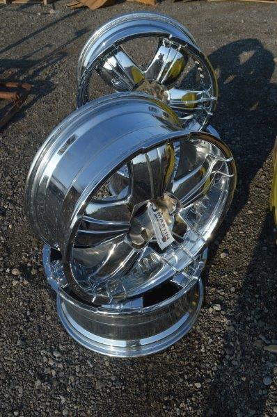 4- 22" 6 lug, chrome, truck rims