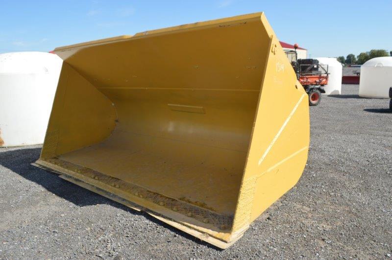 '12 Wheel loader bucket