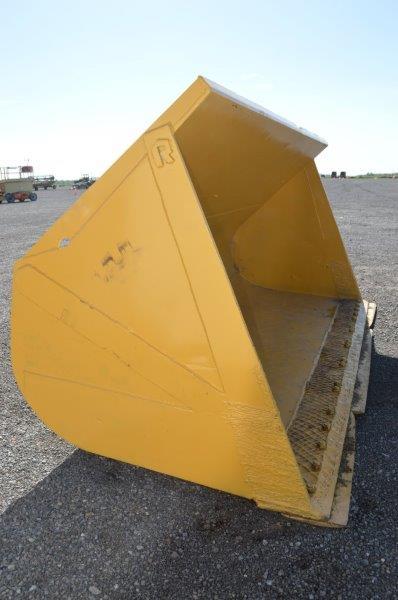 '12 Wheel loader bucket