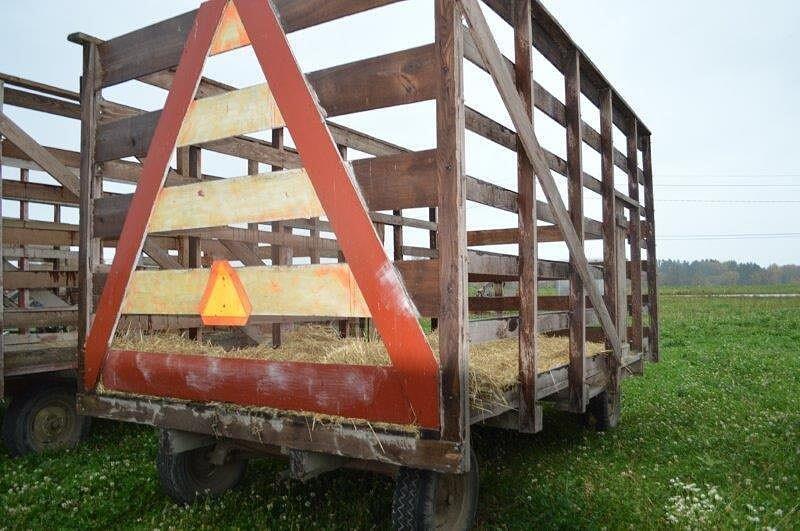 Wooden hay wagon on Electric 5025 12,000# running gear