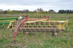 NH 258 Rolla-bar hay rake w/ rubber teeth