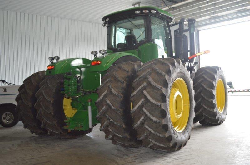 '12 JD 9410R w/ 957 hrs, power shift, 5 remotes, inside/outside wheel weights, extra light package,