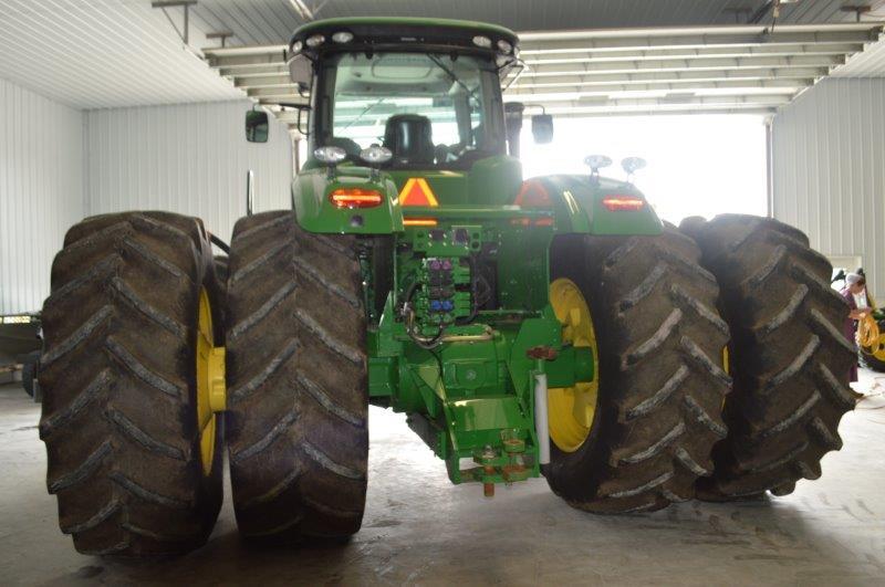 '12 JD 9410R w/ 957 hrs, power shift, 5 remotes, inside/outside wheel weights, extra light package,