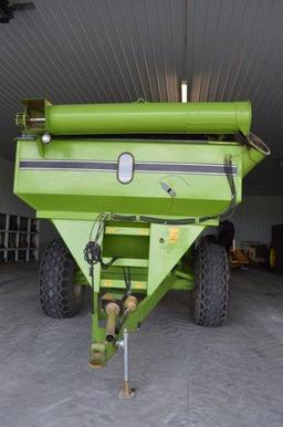 Parker 500 grain buggy w/ corner auger, 23.1-26 rubber