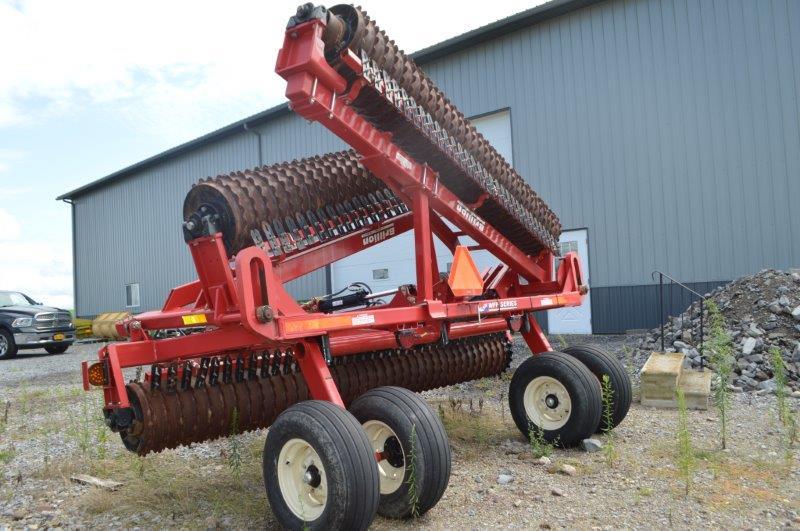 Brillion/Landoll WFP 32' X fold packer, floating series (4 owners manual in office)