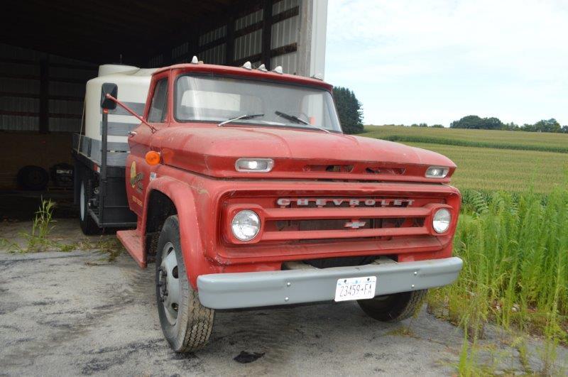 '66 Chevy 60 6 wheeler truck w/ 1000 gal poly tank & pump, gas