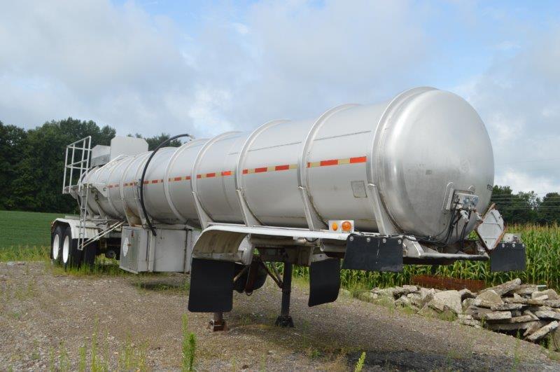 '79 Polar 40' stainless tanker trailer w/ 500 gal tank, sells w/ all pumps & duct work, vin# 4707
