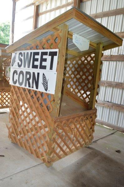 Large sweet corn stand