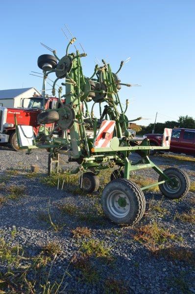 '14 Krone KWT8.82/8 tedder, 29' working width, serial# 898744