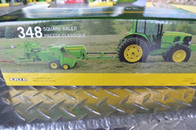 Prestige Collection JD 8360R, new in box