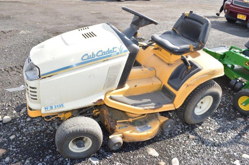 Cub Cadet 2135 mower w/ hydro