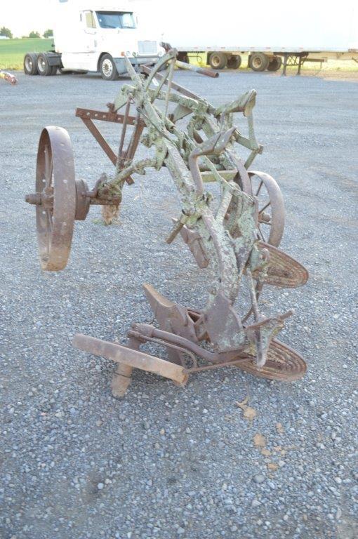 2 Bottom trailer plow